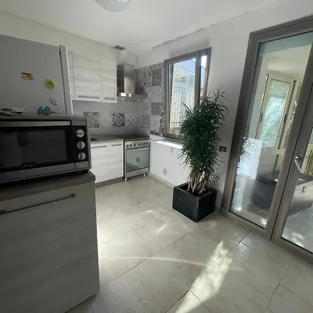 Holiday home Hele L'angolo Di Elena